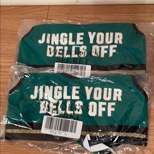 Vs pink holiday sports bra